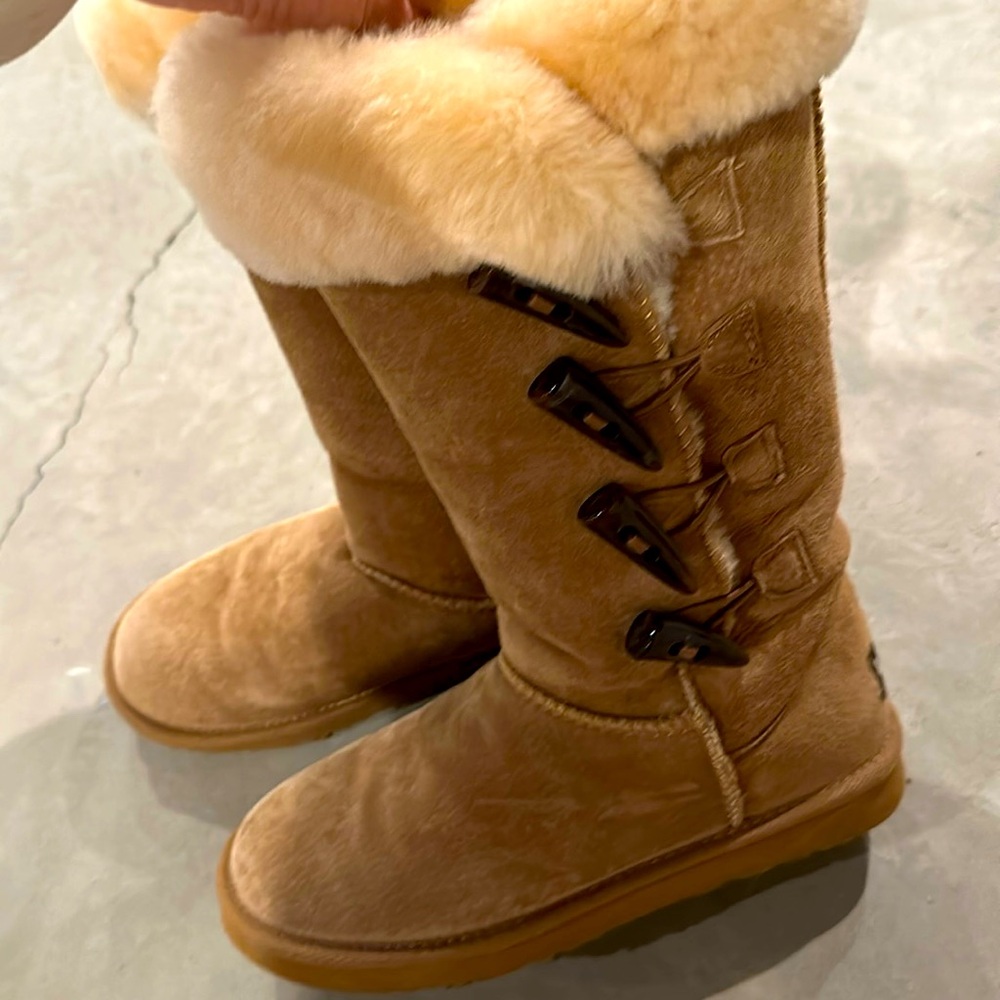 Lam sheepskin boots excellent size 8